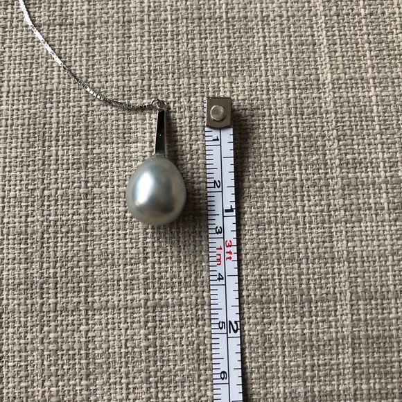 New Grey Shell baroque shaped quality Pearl and Sterling Silver Lariat - Picture 8 of 10
